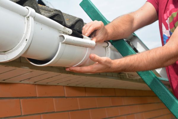 Cost of Large Gutter Repair in Gallatin