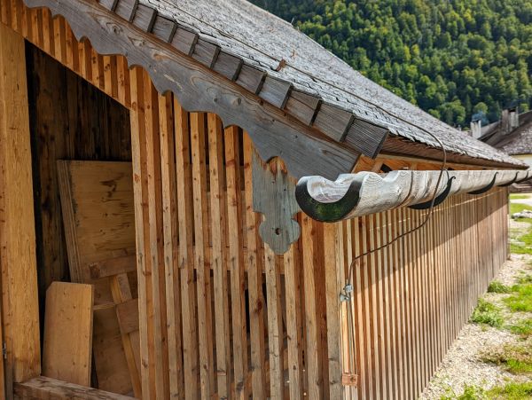 Wood Gutter Repair in Gallatin